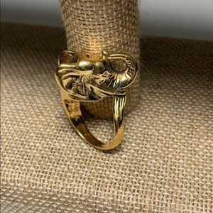Vintage Signed Gold Raised Elephant Ring
